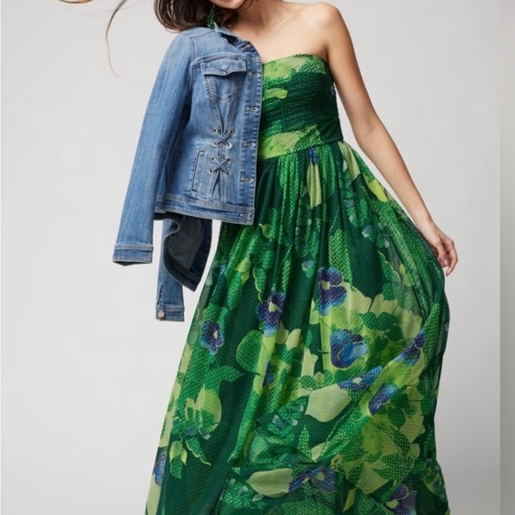 WHBM Lush Garden Dress - Picture 3 of 13